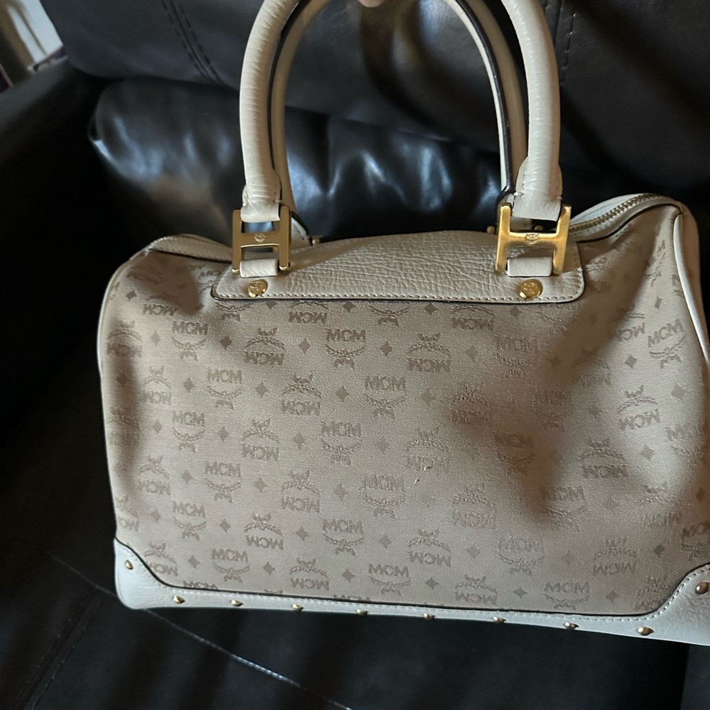 MCM Beige and White RARE Logo Satchel - Picture 8 of 14